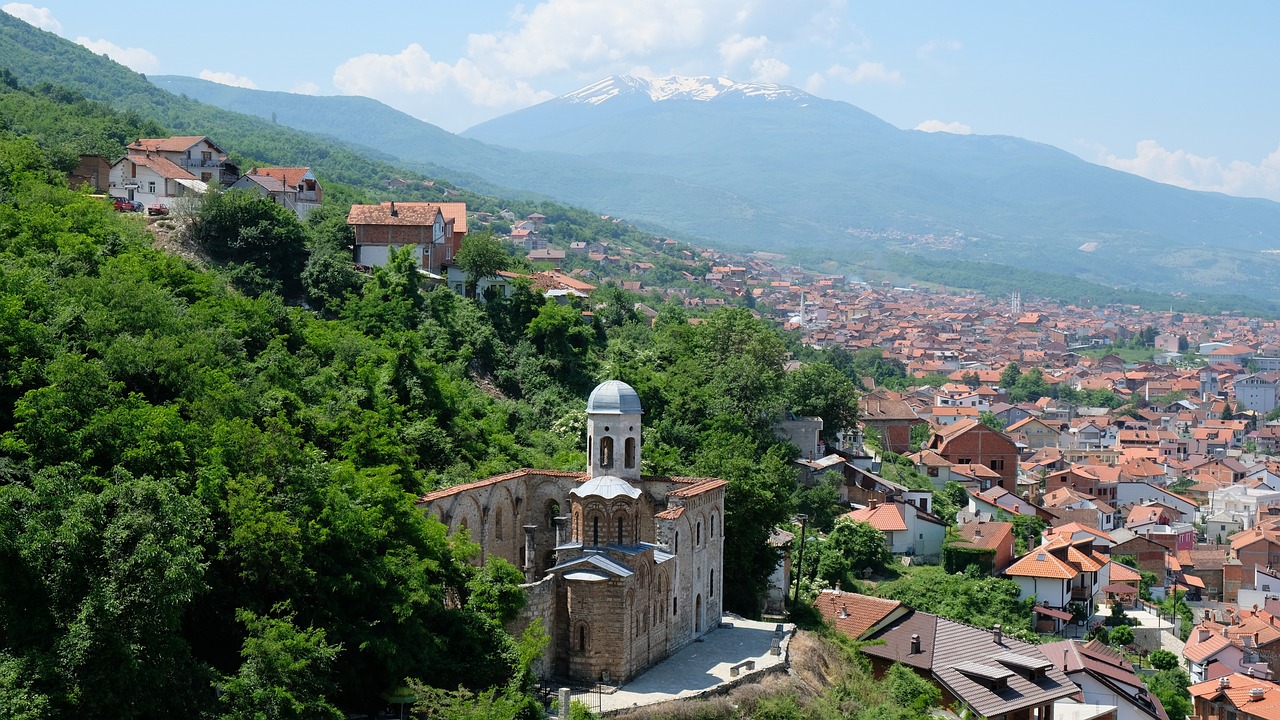 Manastiri na Kosovu i Metohiji, Srbija - više destinacija