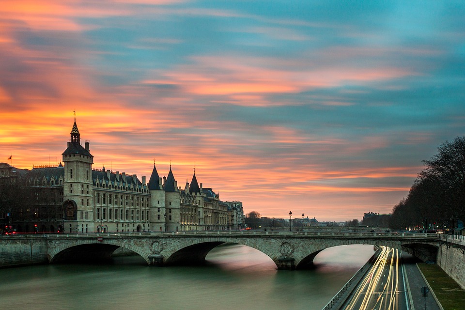 Pariz, Francuska - više destinacija