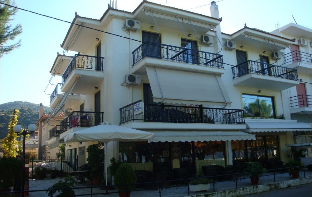 Vila Frosso, Evia - Neos Pirgos