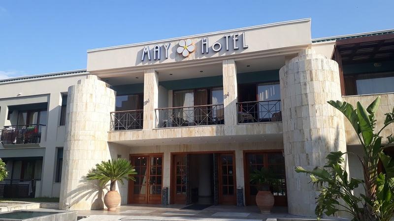 Hotel May, Krit - Missiria