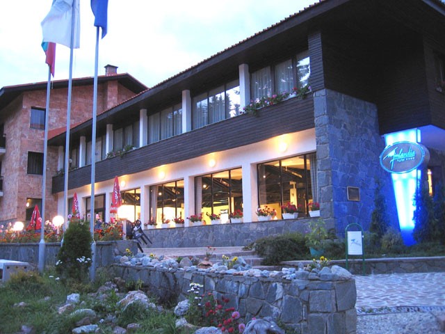 Hotel Finlandia, Buga