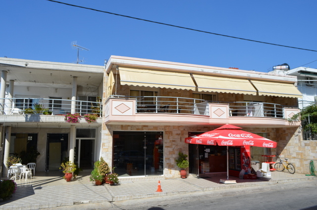 Vila Nikos, Tasos - Potos